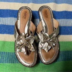 Born Gold Leather Platform Orthotic Sandals EUC Size 8